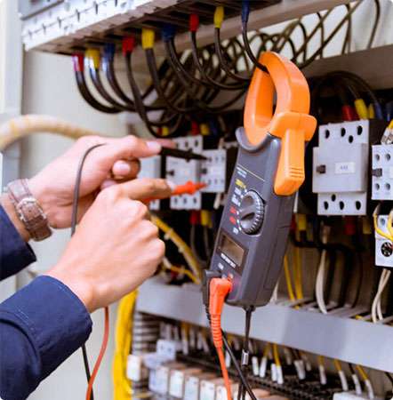 eletricista industrial, instalação elétrica, manutenção elétrica